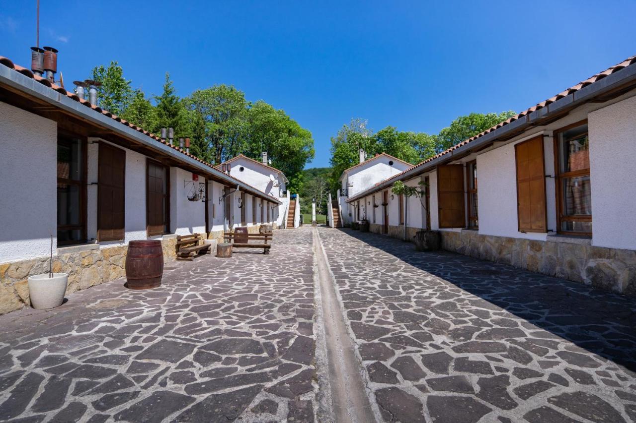 Kampaoh Sierra De Urbasa Ξενοδοχείο Bacáicoa Εξωτερικό φωτογραφία